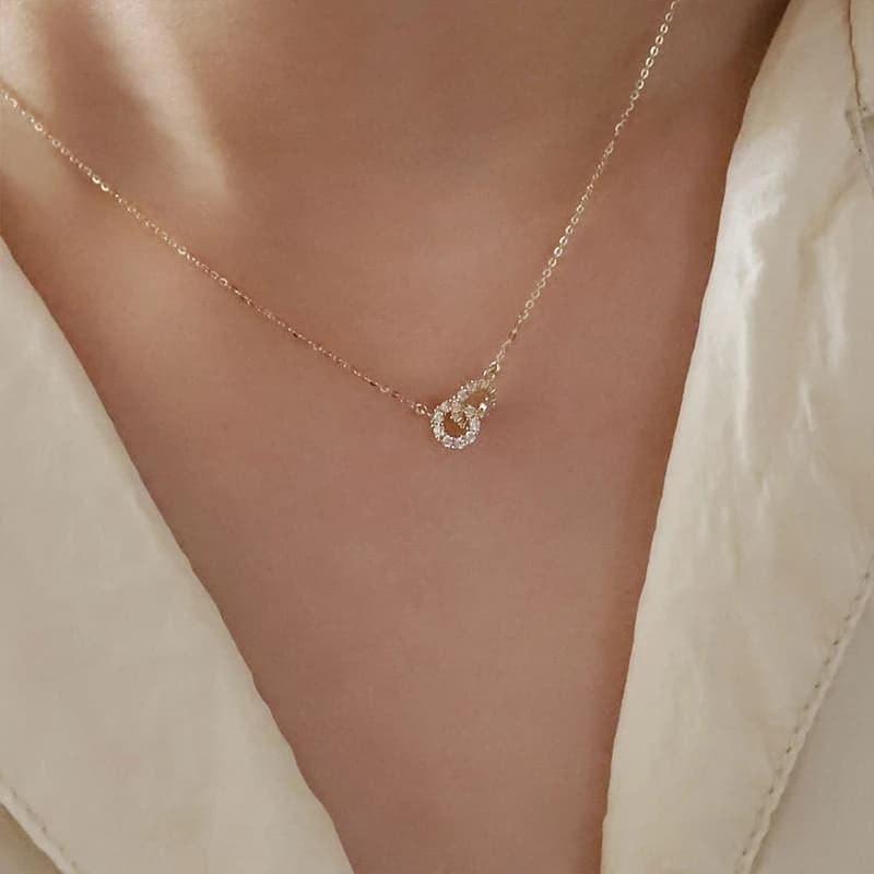 Collana in Argento Sterling 925 con Diamanti Intrecciati, Lusso Leggero, Doppio Anello, Ciondolo Zircone, Catena a Clavicola, Gioiello Semplice