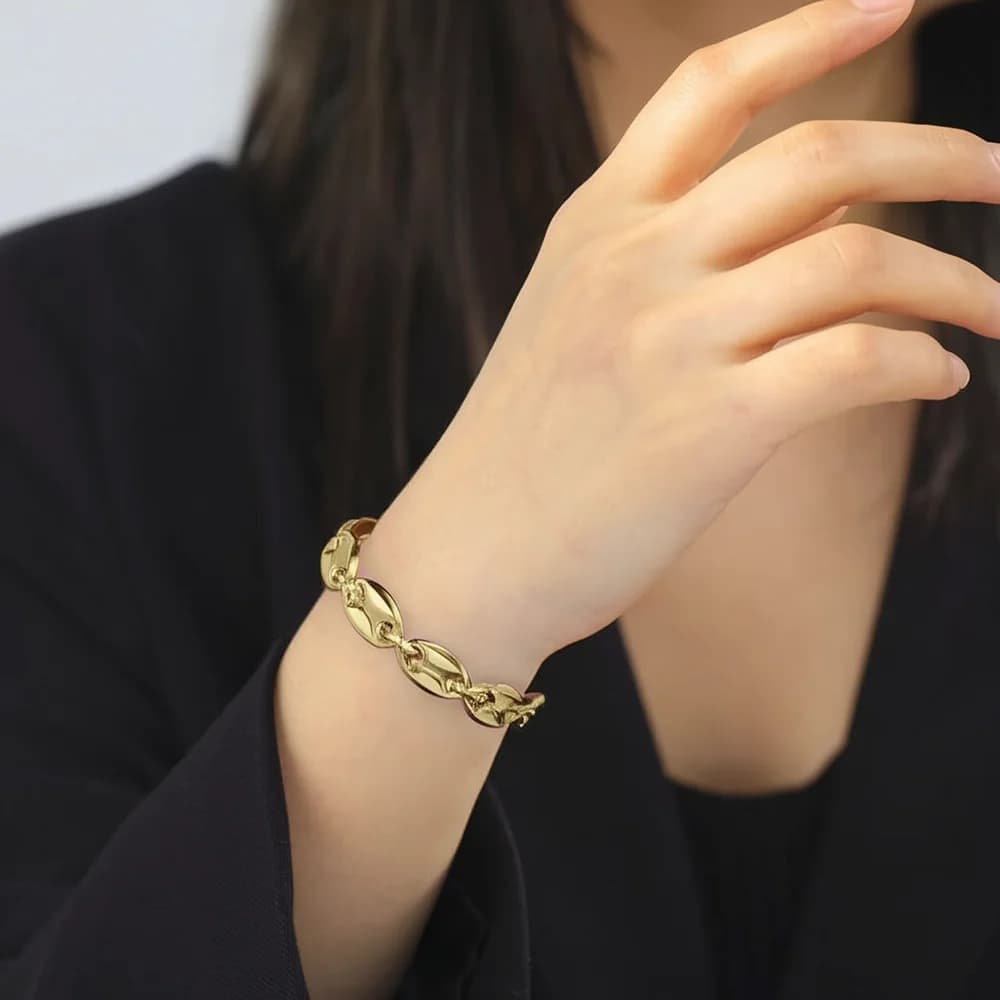 DGIDDK Bracciale da donna alla moda popolare in acciaio inossidabile stile Ins Design di lusso leggero personalizzato per gioielli da donna Abbinamento quotidiano