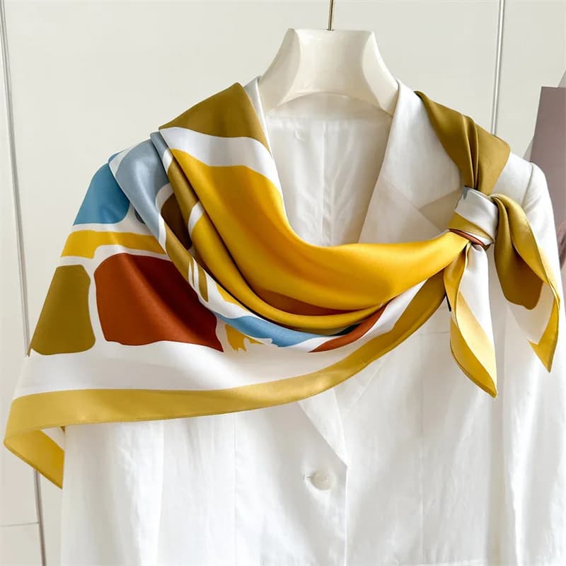 Donne Design foulard quadrato sciarpe popolari modello protezione solare seta Hijab moda Bandana 90 x90cm scialli da spiaggia cravatta decorazione