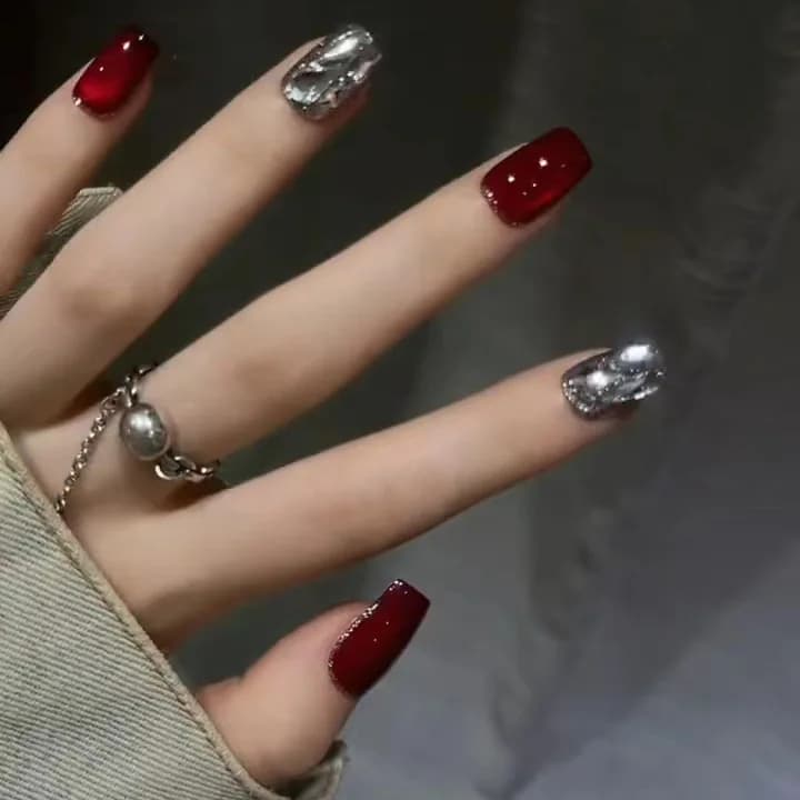 【30 pieces】premium white cherry red cat eye wearable nails, sparkling bridal nails, nail art pieces, fake nails