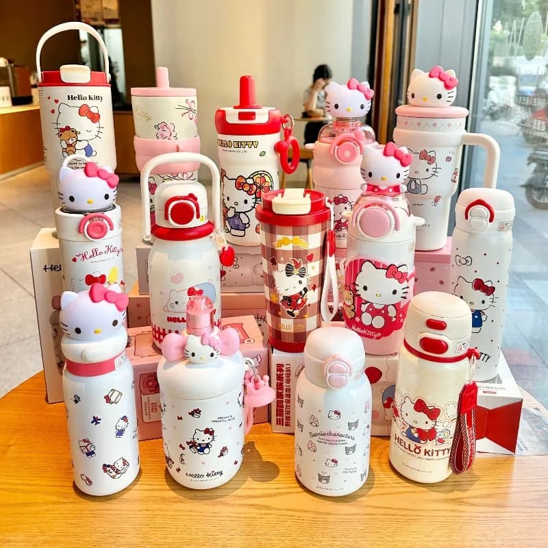Tazza Termica Kawaii Sanrio Hello Kitty in Acciaio Inox ad Alta Capacità, Bottiglia Isolata Portatile per Studenti, Tazza da Auto per Esterni, Novità
