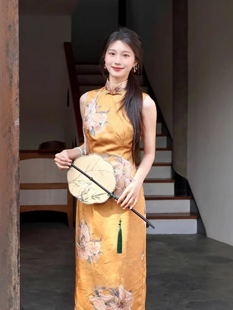 Elegant Yellow Floral Print Qipao Dress with Button Detail Slimming Long Waist-Cinched Summer 2026 New Chinese Style Fashion