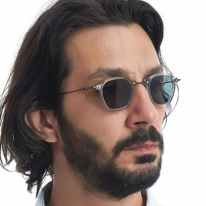 2025 Piccoli occhiali da sole quadrati Equitazione Guida Occhiali da sole Donna Uomo Designer di marca Montatura in metallo Occhiali Shades Oculos De Sol UV400