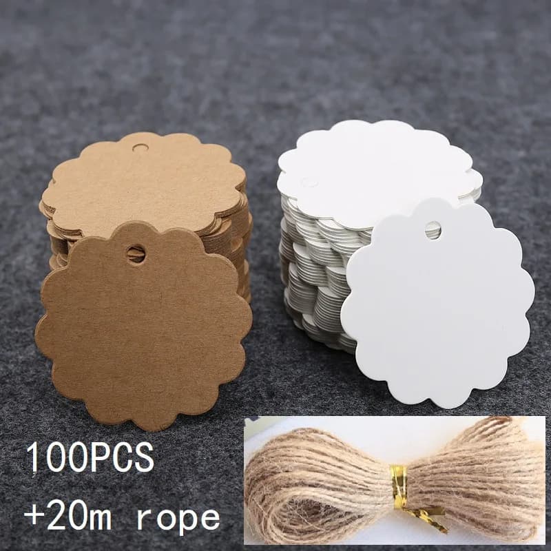 100 pz 6 cm Bordo In Pizzo Rotondo Etichette di Carta Kraft Etichette di Carta con Corda Marchi di Prezzo del Prodotto Etichetta Indumento Scarpe Borse Accessori Decor