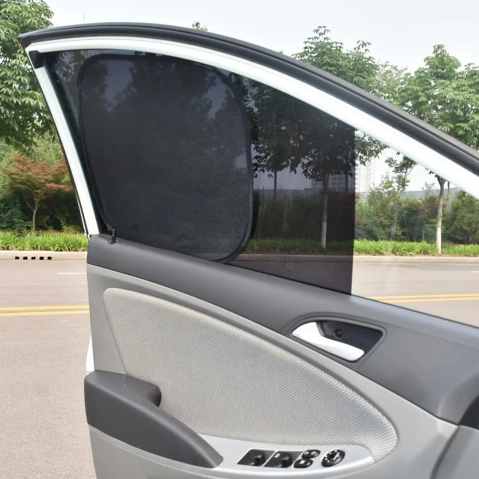 Finestra di automobile Parasole Veicolo Parasole in vetro Parabrezza automatico Copertura solare per sedani Camion SUV RV Viaggi su strada Viaggiatori Driver