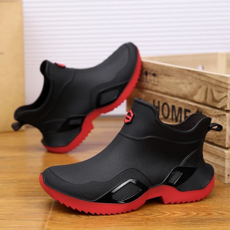 Scarpe da pioggia da uomo Stivali da pioggia corti impermeabili, antiscivolo e resistenti all'usura Scarpe da pesca in gomma Scarpe da acqua da cucina