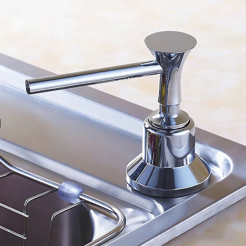 . Nuovissimo dispenser di sapone per lavello da cucina (testa in ottone + bottiglia in acciaio inossidabile) all'ingrosso e al dettaglio YT-2016