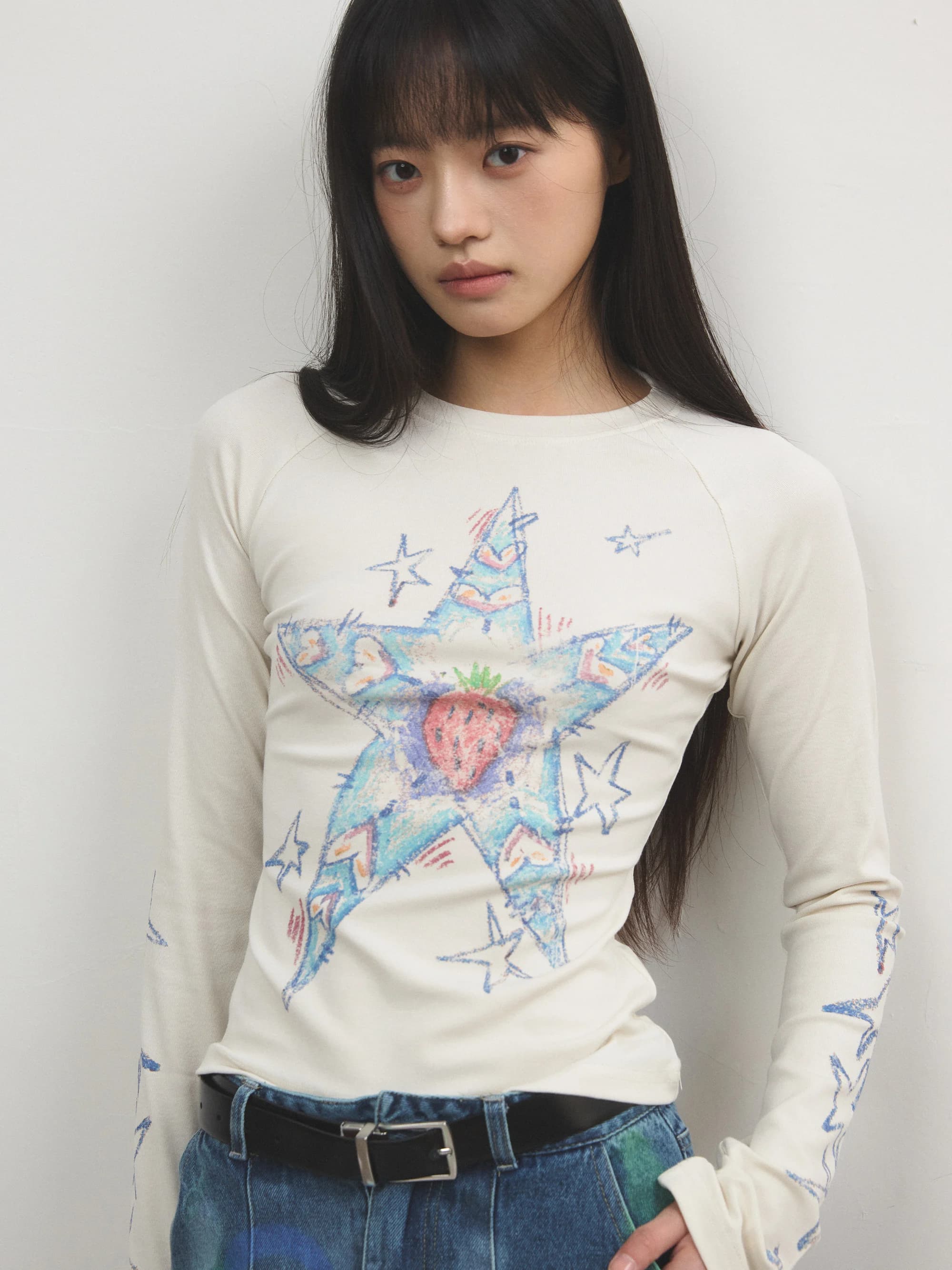 Cool Style Long Sleeve T-Shirt Graffiti Hand-Painted Crayon Drawing Hot Girl Base Shirt Cotton 100% round Neck Regular Fit