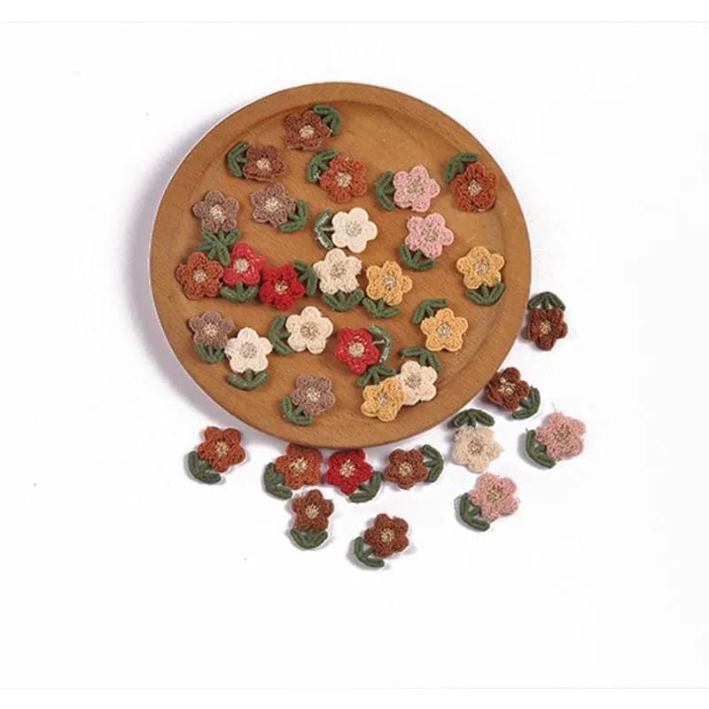 10 Pezzi 22x18mm Applicazioni Non Adesive a Forma di Piccolo Fiore Cartoon per Decorazione Fai-da-Te di Cappelli, Scarpe, Calzini, Fermagli per Capelli, Forniture per Artigianato cp4309
