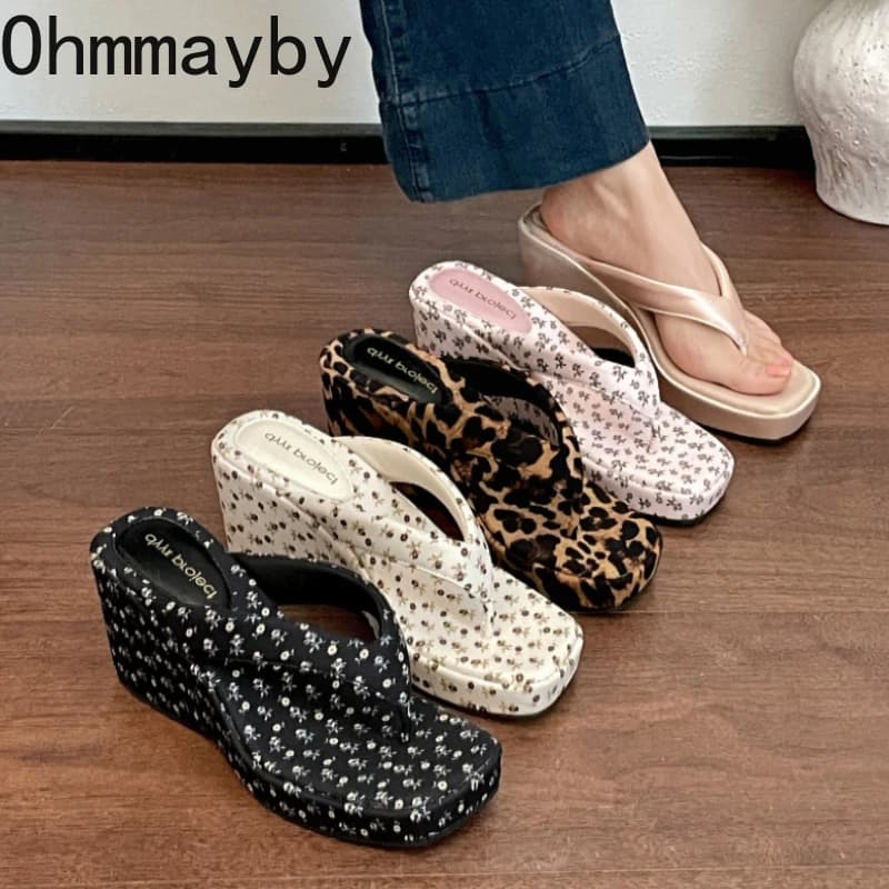 Ciabatte Estive da Donna con Zeppa e Suola Spessa, Motivo Floreale, Comode, con Clip per il Dito, Eleganti, Slip-On, per Vacanze