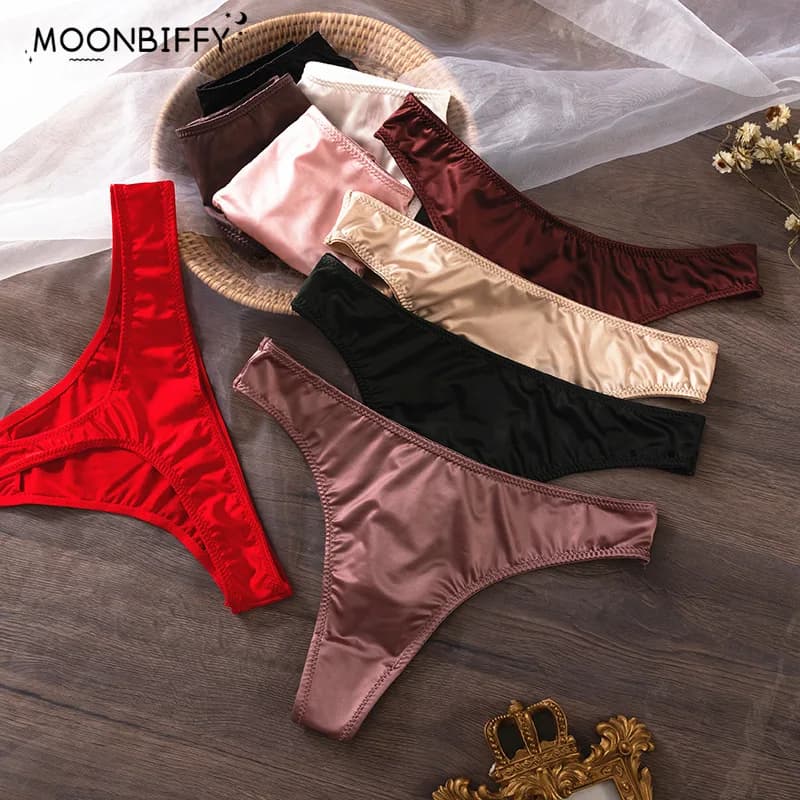 Intimo da donna in raso di seta ghiacciata Intimo a vita bassa Senza cuciture Perizoma ad asciugatura rapida Slip traspiranti delicati sulla pelle Intimo da donna