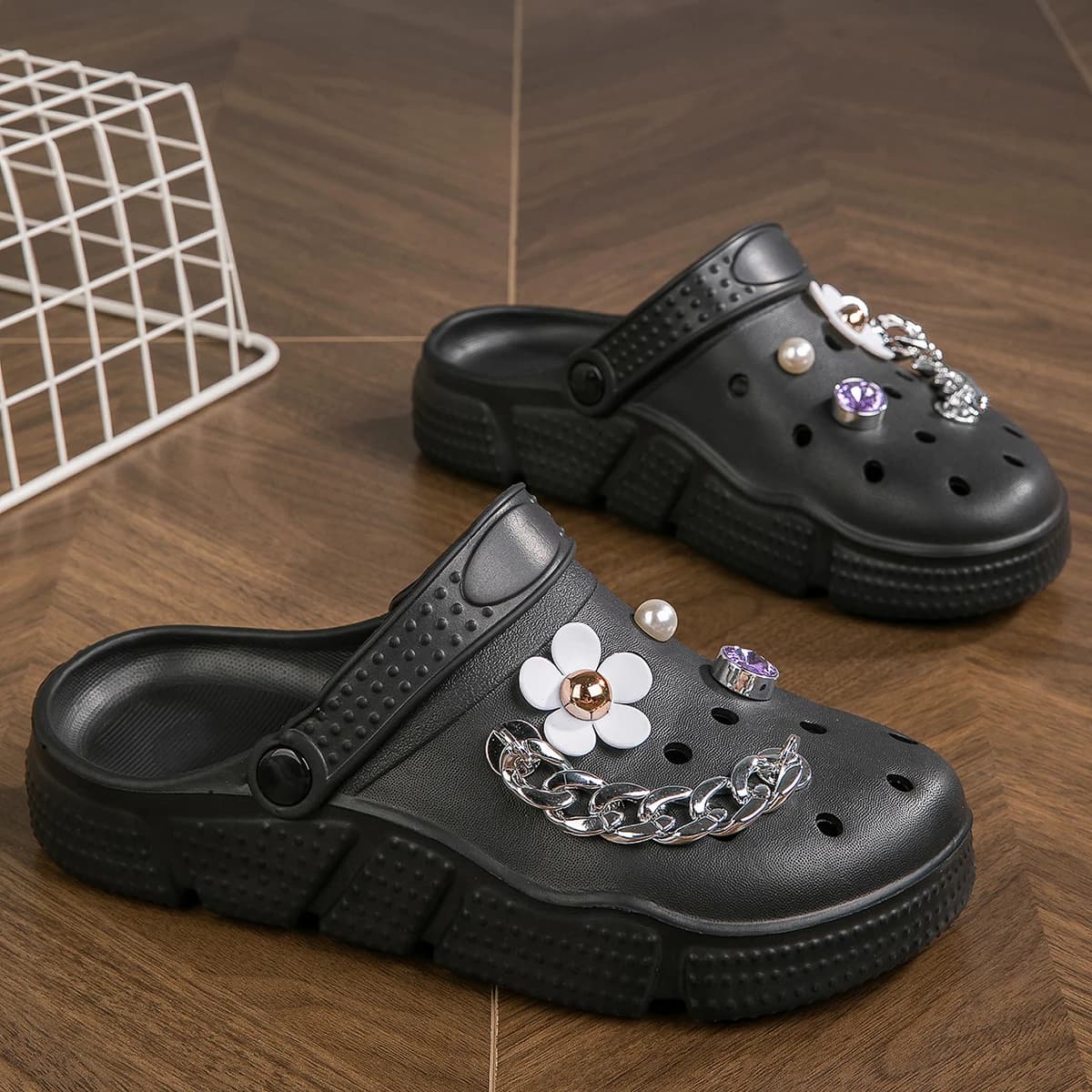 Zoccoli leggeri da donna in EVA, con decorazioni floreali e catenine, perle finte e strass, ciabatte da spiaggia e giardino 888