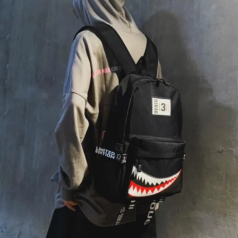Zaini grandi alla moda per ragazze ragazzi zaini da scuola impermeabili neri donna borse da viaggio con stampa squalo mochilas escolar