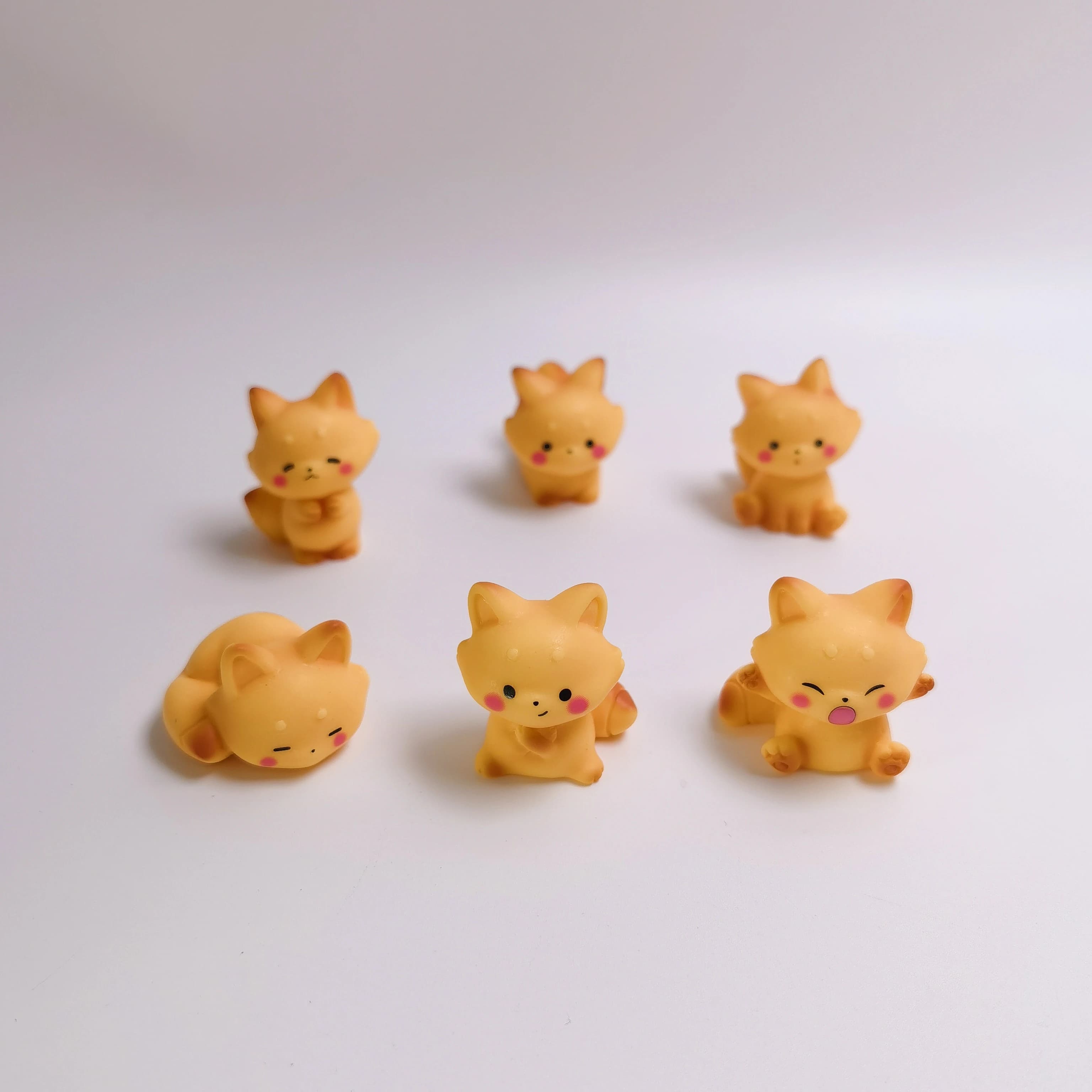 Miniature e Statuette di Volpi Carine, Ornamenti Kawaii per Micro Paesaggi, Decorazioni per Giardini Fatati e Accessori da Giardinaggio