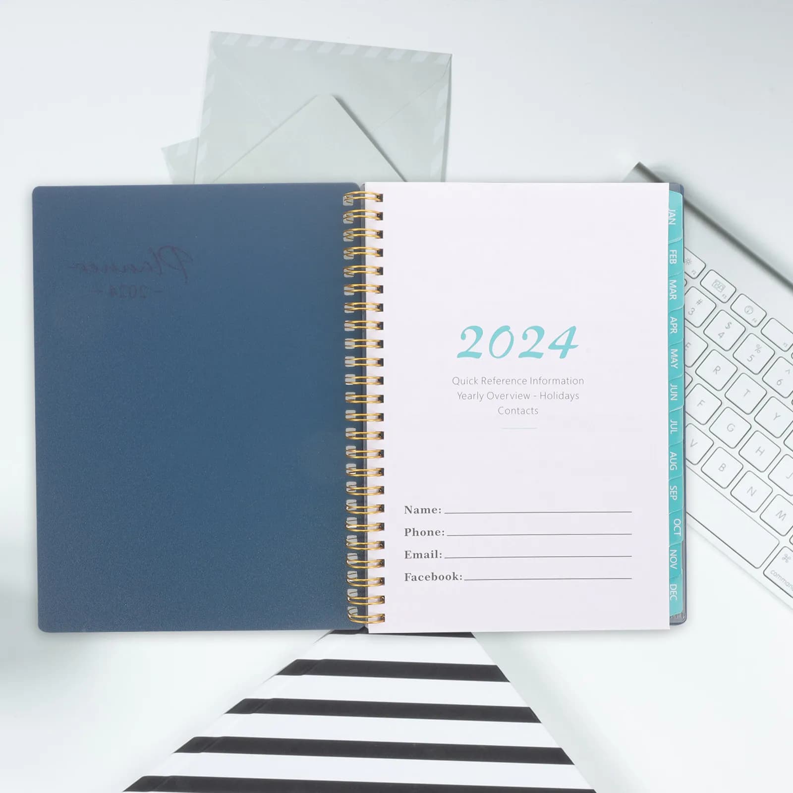 Agenda Accademica con Spirale, Organizer Giornaliero Portatile per Studenti e Insegnanti, Pianificatore Settimanale 2024, Quaderno per Scrittura Fluida