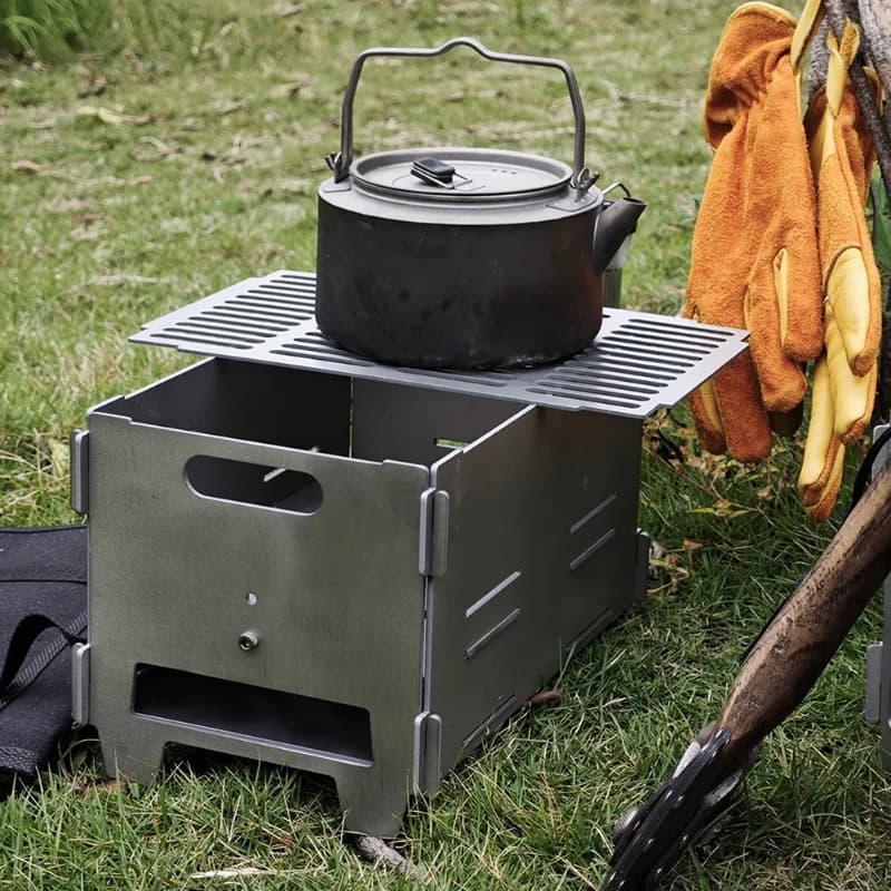 With multifunctional brazier height adjustable for outdoor camping Titanium barbecue grill Portable and assembled coal stove