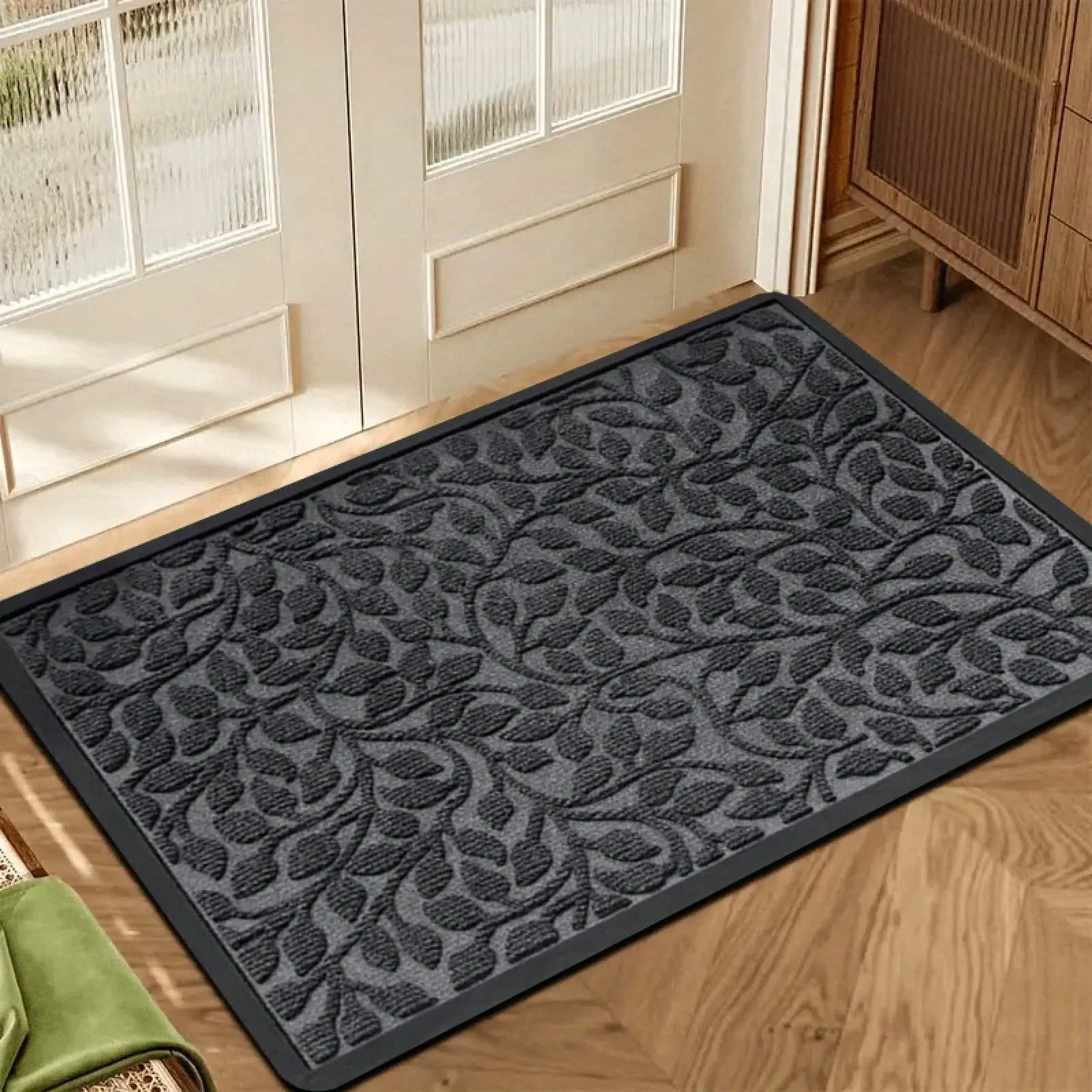 A Easy Gray Leaf Pattern Welcome Doormat Entrance Mat, Machine Washable Fiber, Flannel Doormat Non-Slip New Welcome Mat, High-Quality Soft Thickened Sponge