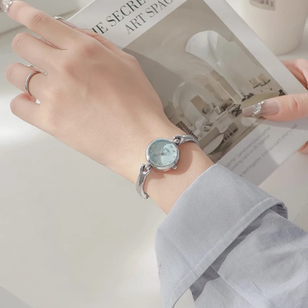 Fashionable Minimalist Luxury Small Disc With Quartz Women's Watch For Wholesale Jewelry Gift For Women's Party