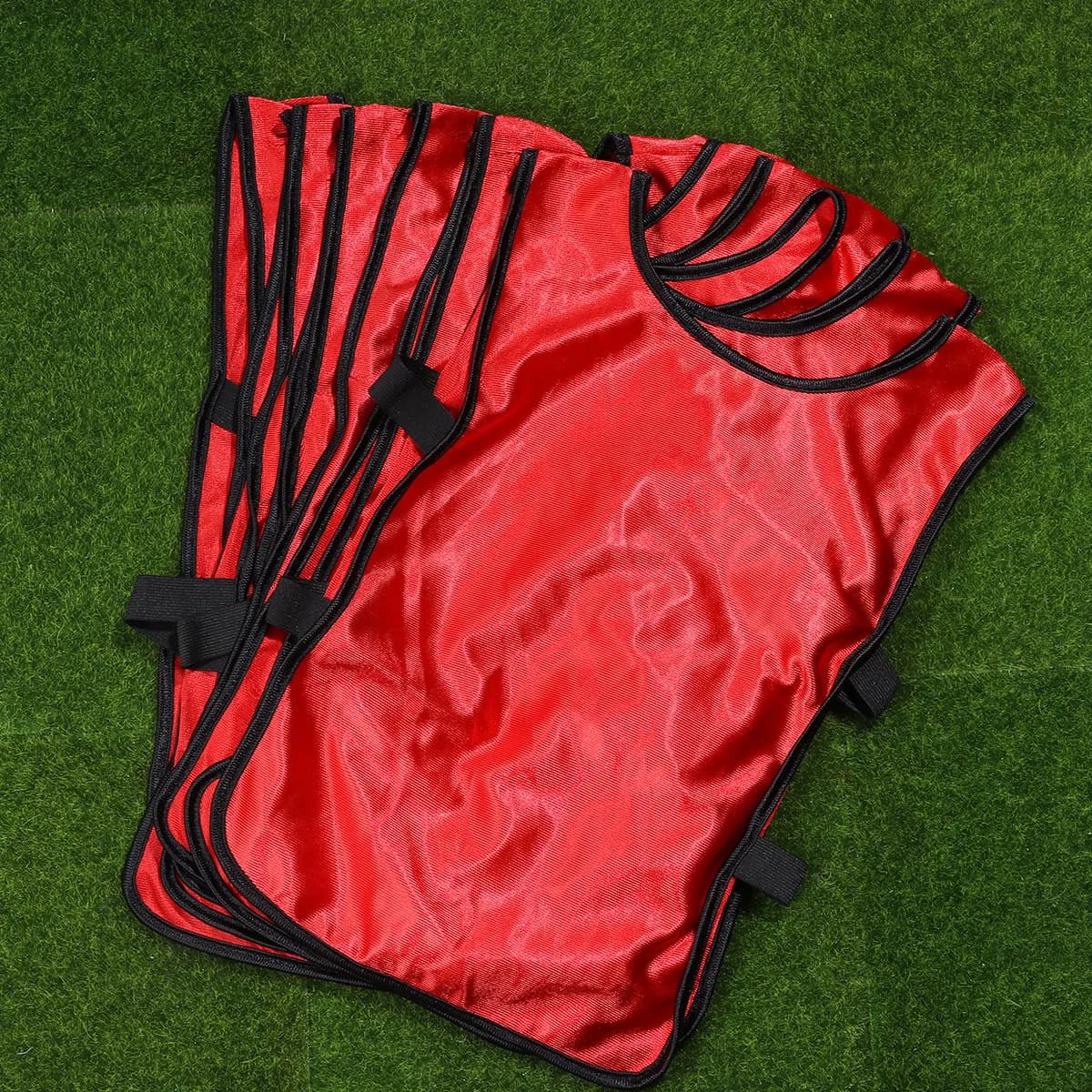 6 Pezzi Gilet da Allenamento Calcio per Bambini, Altamente Visibili, Traspiranti in Poliestere, Pettorine per Calcio, Basket, Rugby