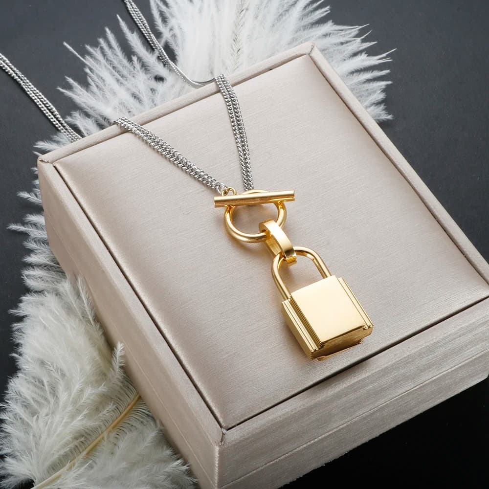 Collana con fibbia OT con ciondolo con lucchetto semplice Collana da donna con lucchetto a doppio colore per regalo di gioielli in acciaio inossidabile di moda Dropshiping