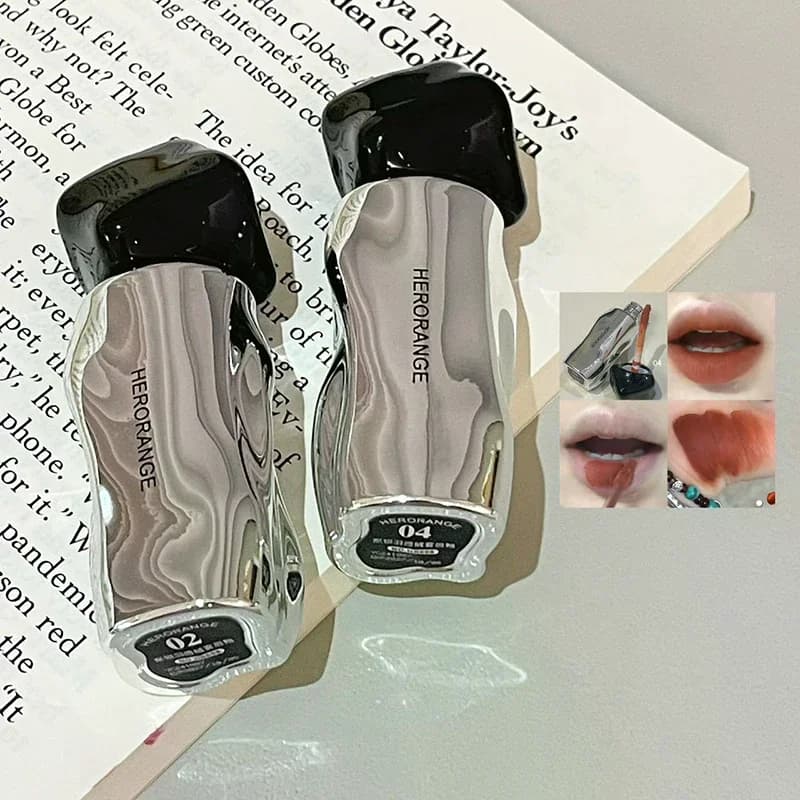 HERORANGE Rossetto Liquido Opaco Vellutato Naturale a Lunga Durata Altamente Pigmentato, Fango Labbra Portatile, Finitura Universale, Lucidalabbra Trucco