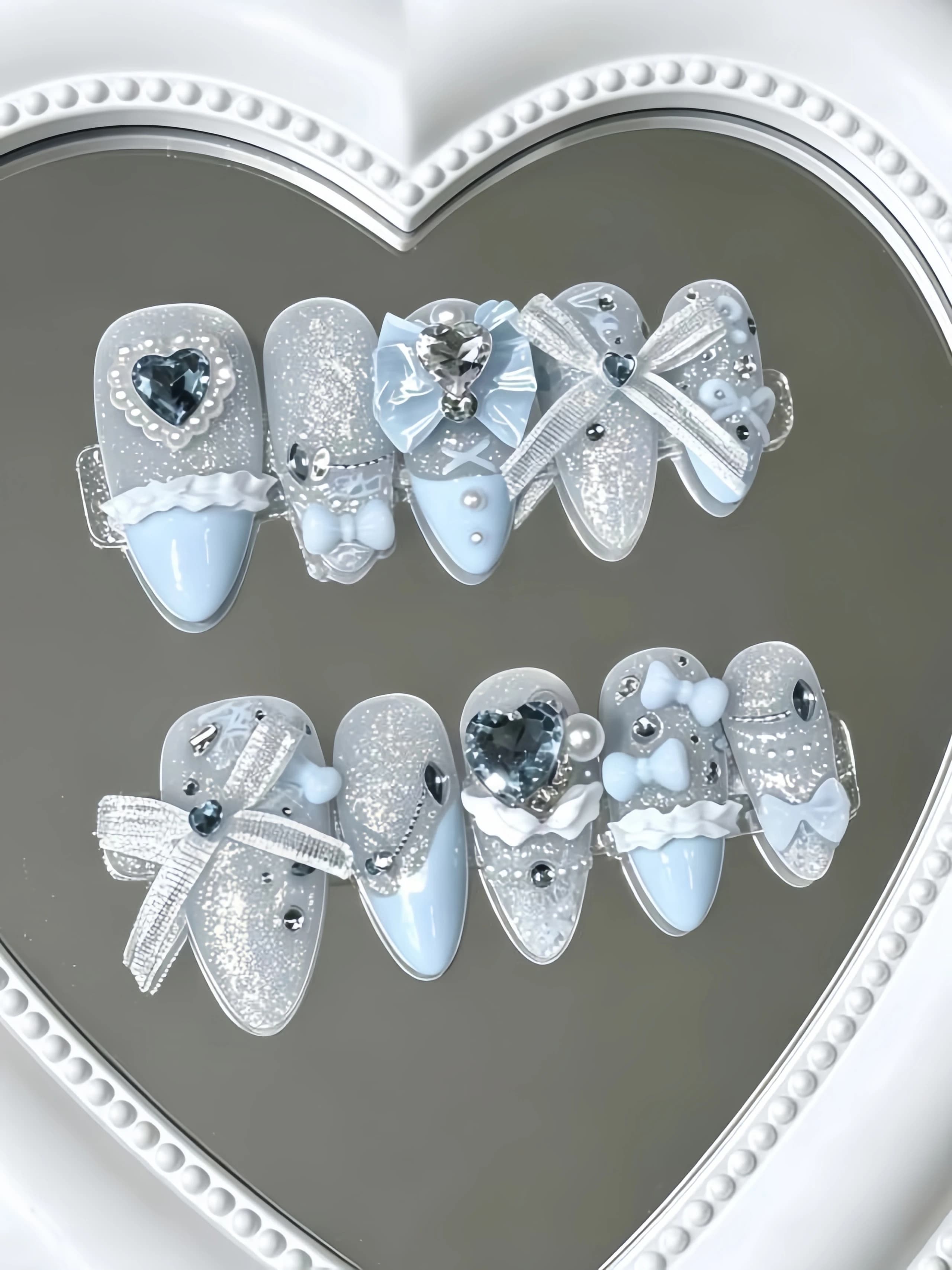 10-Piece Almond-Shaped Press-On Nails, Light Blue with Silver Glitter, Dreamy Nail Art Set, Large Heart-Shaped Blue Rhinestones, Pearl Lace Accessories, Suitable for Photo Shoots and Tea Parties, Removable and Reusable Press-On Nails