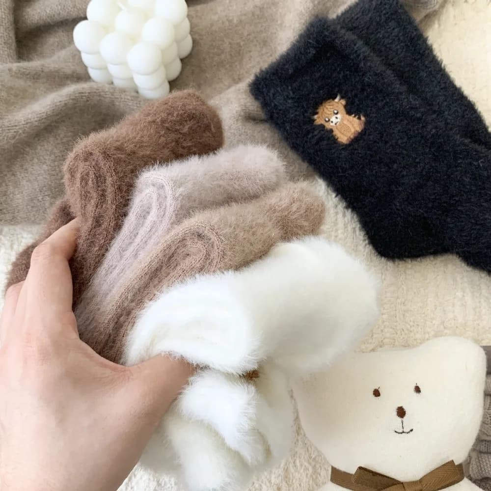 Autumn Winter Warm Floor Socks Fleece Thickened Cartoon Sleep Socks Cute Embroidered Carpet Home Socks Women