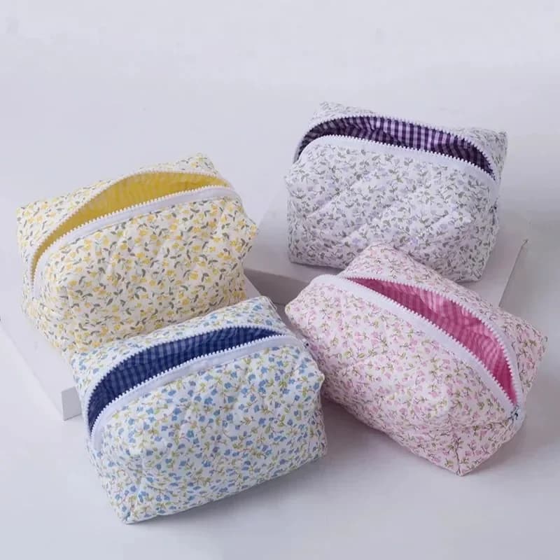 Borsa per il Trucco con Cerniera Trapuntata e Stampa Floreale, Grande Pochette Cosmetica, Organizer da Viaggio Impermeabile