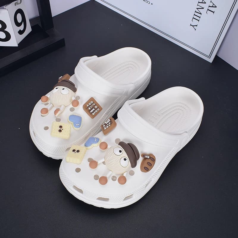 Zoccoli con plateau grosso Scarpe da donna Sandali da spiaggia antiscivolo con fondo spesso Donna Estate 2024 Zeppe moda Sandali in EVA Pantofole