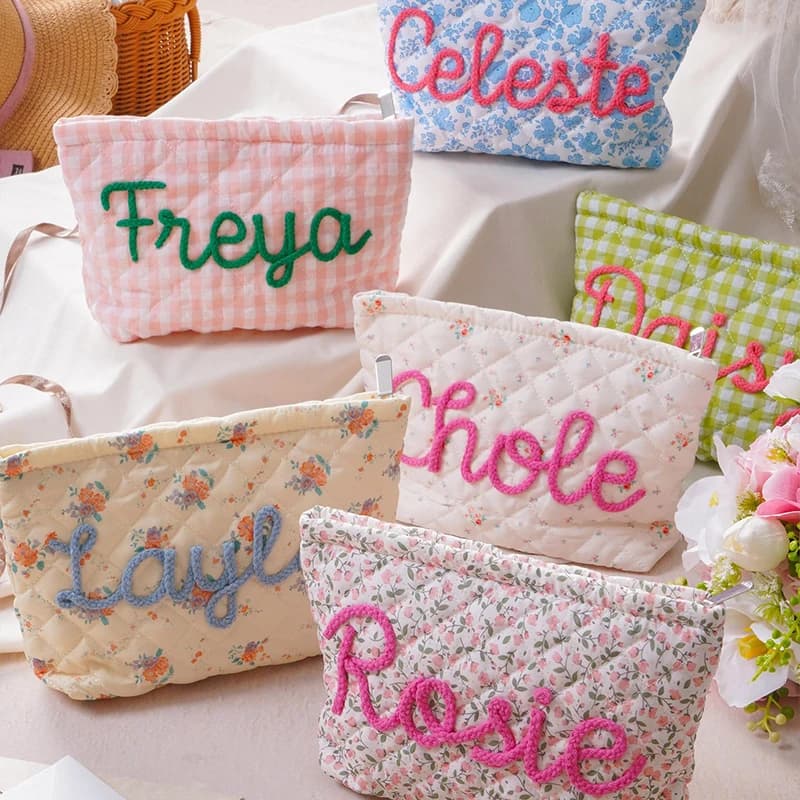 Personalized Crocheted Floral Makeup Bag Quilted Monogram Cosmetic Pouch Vacation Travel Bags Bridesmaid Gift Toiletry Organizer