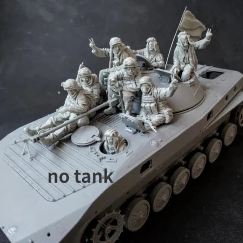 Kit modello di assemblaggio figura in resina in scala 1/35 moderno militare BMP 2 ciclisti di carri armati con equipaggio 8 persone autoassemblato non verniciato