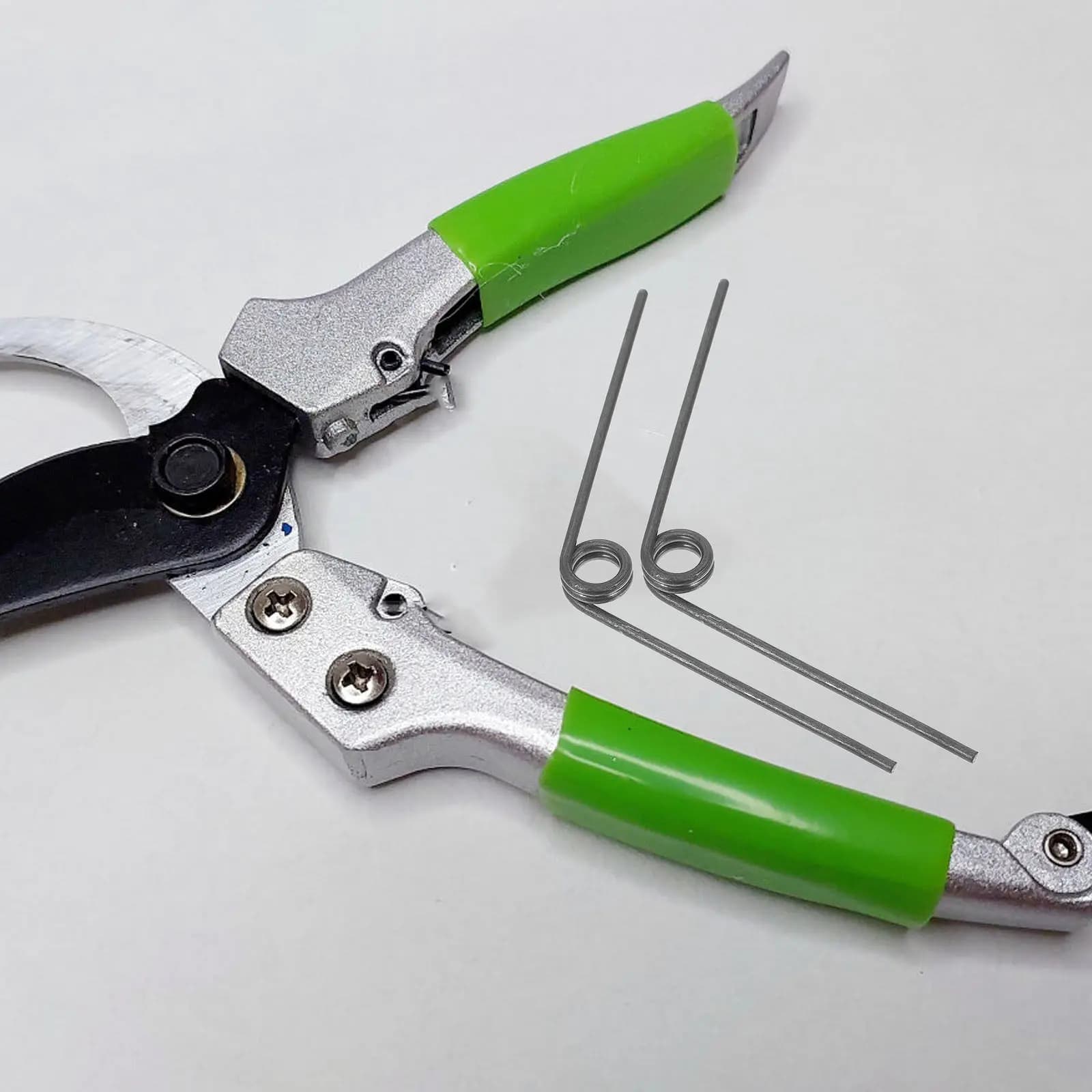 10Pcs Professional Grade Pruner Replacement Springs for Pruning Shears Gardening Tools Woodworking DIY Repair Kits Sturdy