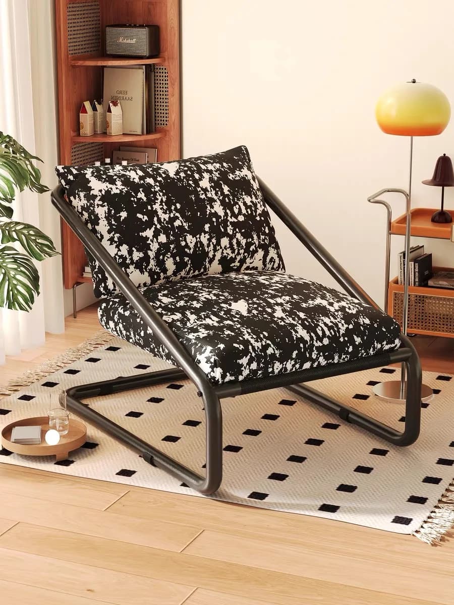 Relaxing Lounge Chair, Single Chair with Backrest, Ergonomic Reclining Chair with Cotton and Linen Cushion, Home Furniture