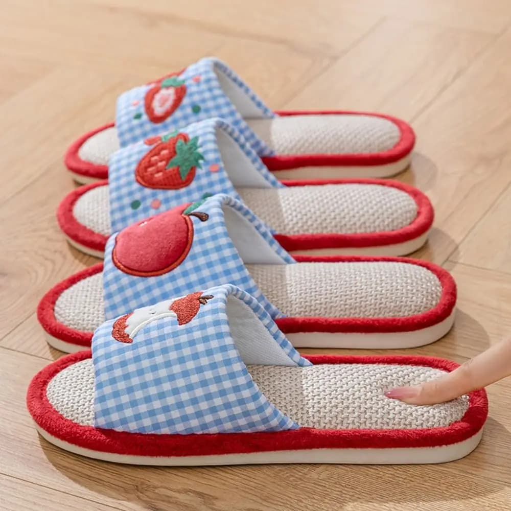 Pantofole in lino per casa di fragole Kawaii Pantofole dolci antiscivolo a strisce a griglia Pantofole da interno in lino per frutta da donna