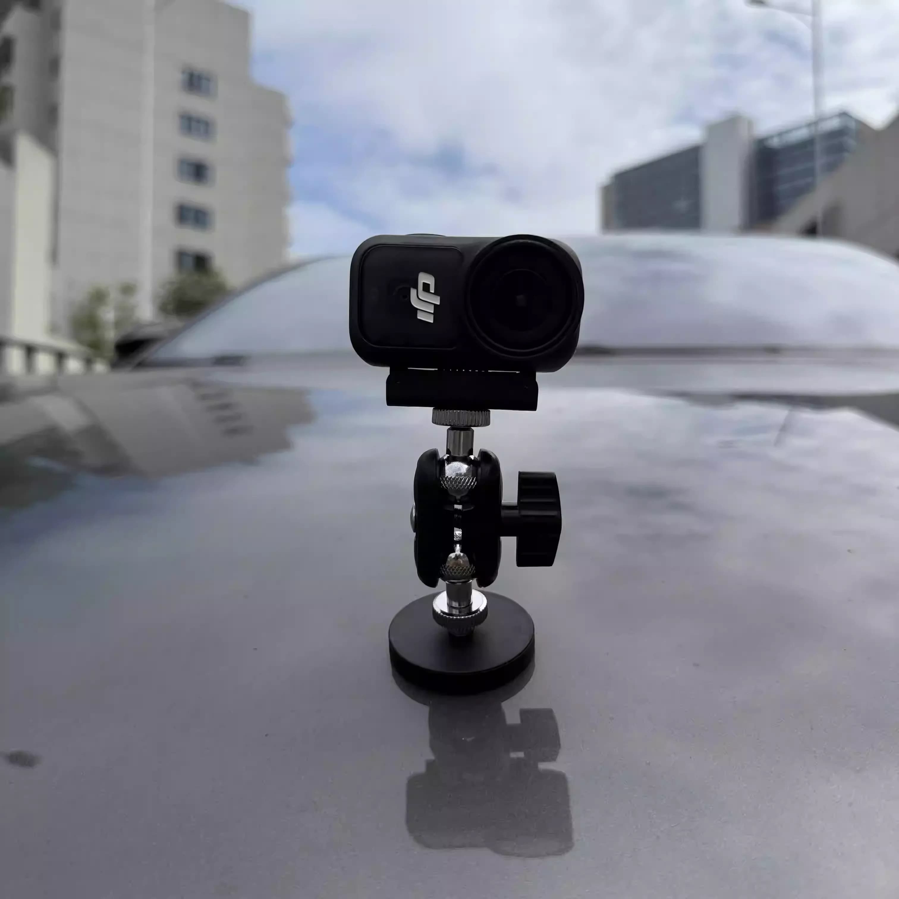 Supporto Magnetico per DJI, Supporto per Action Camera con Magnete Potente, Supporto per Registrazione Video Esterna, Giunto a 360°, Vite da 1/4 di Pollice