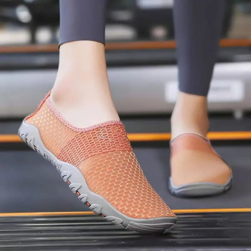 Women's strong size yoga shoes for indoor fitness, non-slip soft sole, wear-resistant, for treadmill, breathable slip-on, to jump rope