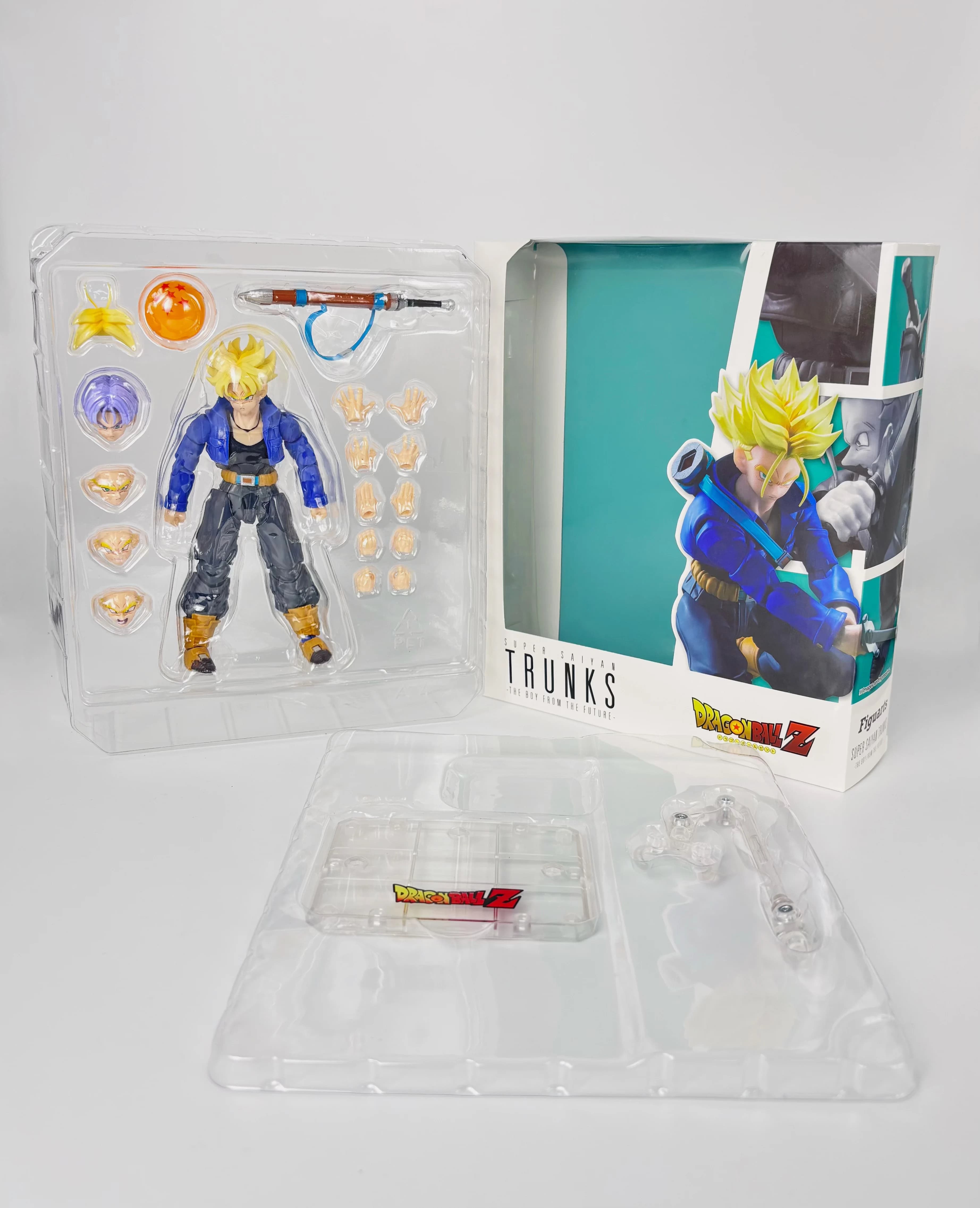 Bandai Dragon Ball Statuetta Grande di Super Saiyan Trunks, Ornamento Anime da Collezione