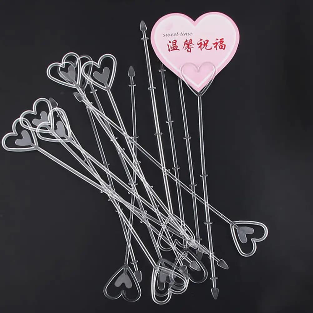 100 Pezzi di Supporti a Forma di Cuore in Plastica Trasparente per Composizioni Floreali, Numeri da Tavolo per Matrimoni e Feste, Etichette per Alimenti