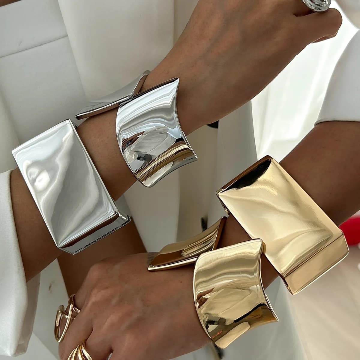 Hip Hop Metal Wide Cuff Bangles Punk Fashion Gold Silver Color Geometric Spring Bangles For Women Bracelet Men Jewelry