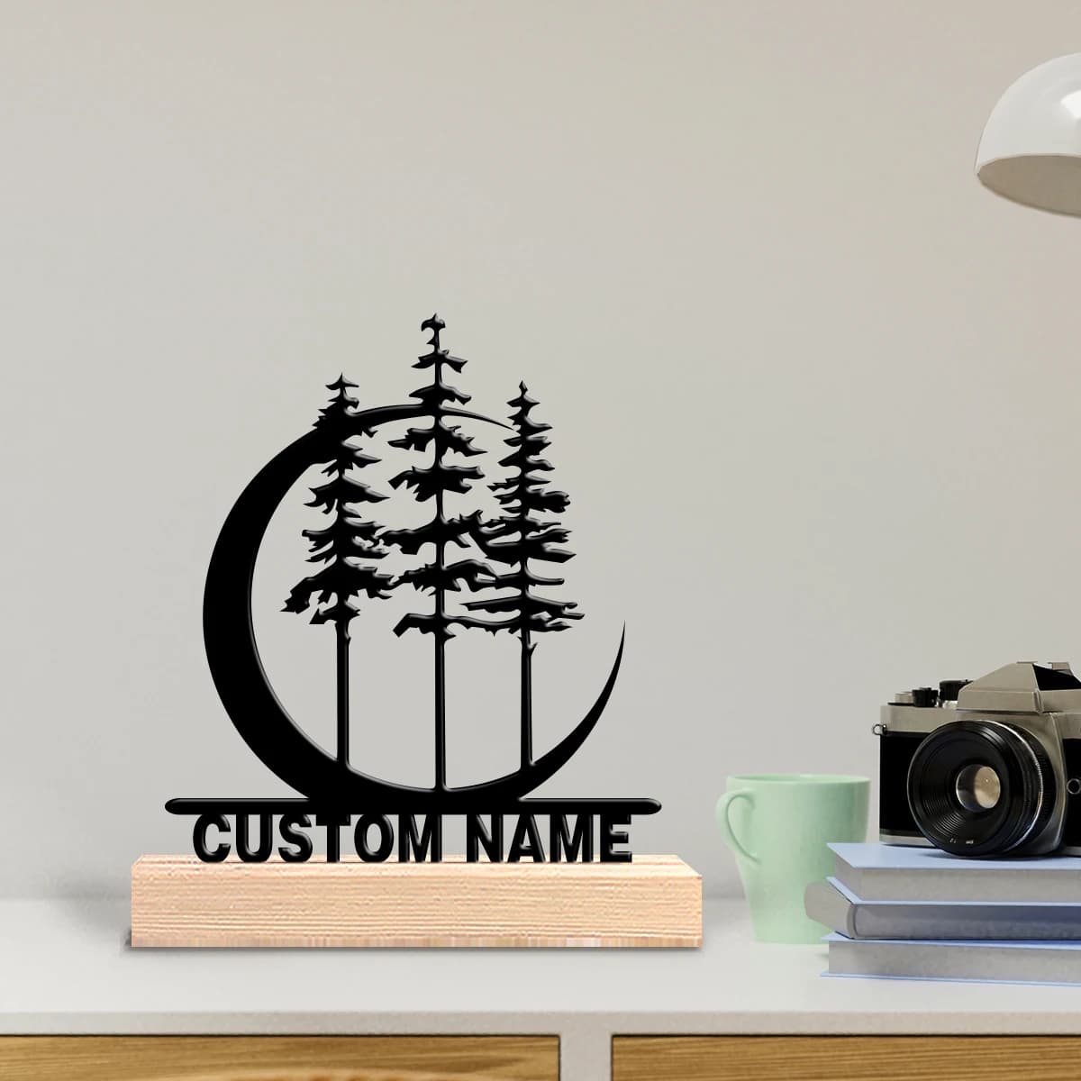 Statua in Metallo Personalizzata con Albero e Luna, Decorazione da Tavolo con Base in Legno, Scultura da Scrivania per Esterni