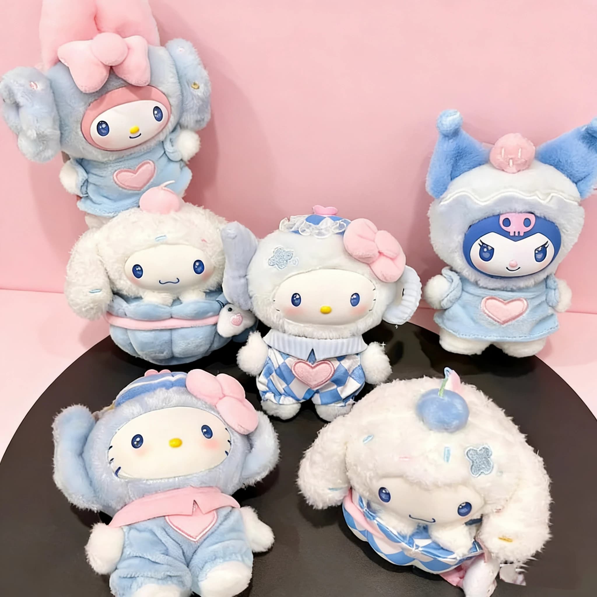 6 Pezzi Hello Kitty Sanrio Fox Island & Blue Flutter Vinyl Plush Blind Box, Simpatici Ciondoli Cartoon Kuromi, Giocattoli da Borsa per Ragazze, Regali