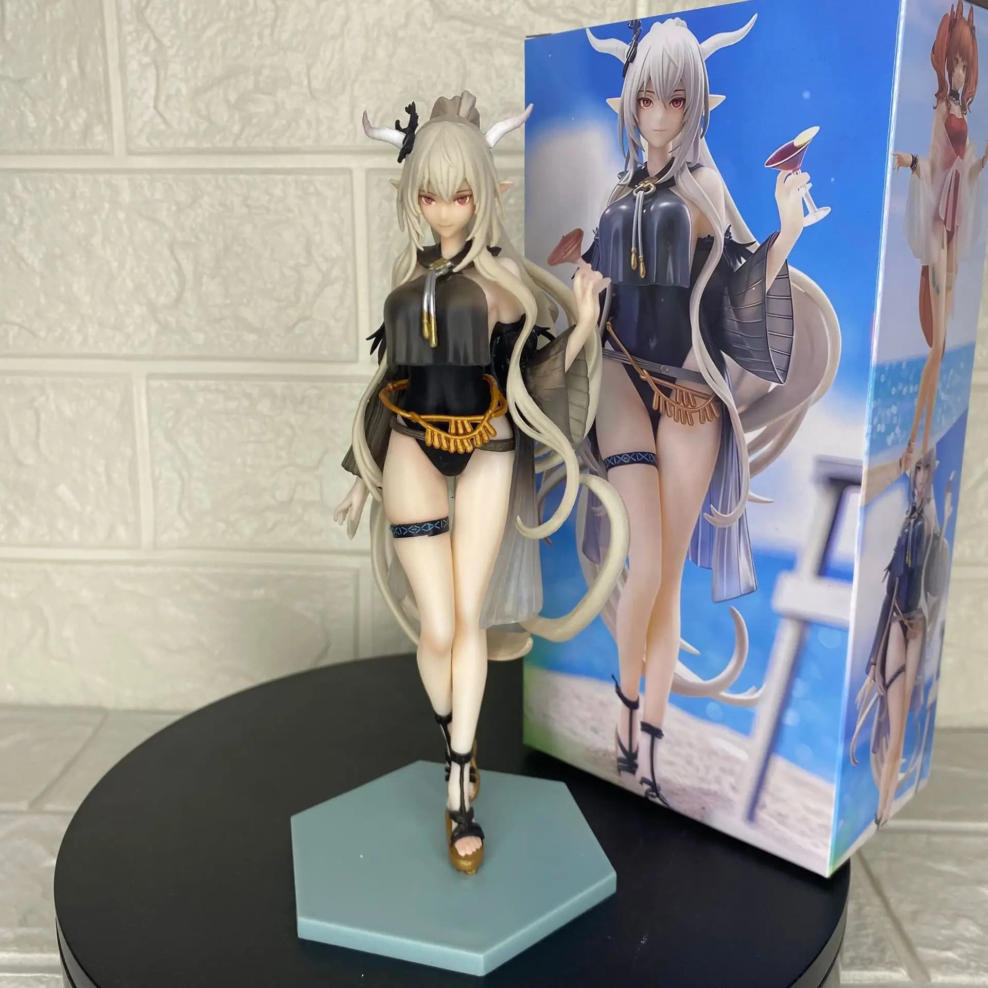 Statuetta Anime Arknights Shining in Costume da Bagno, 18CM, Modellino da Collezione, Decorazione da Scrivania, Ornamento, Giocattolo, Regalo
