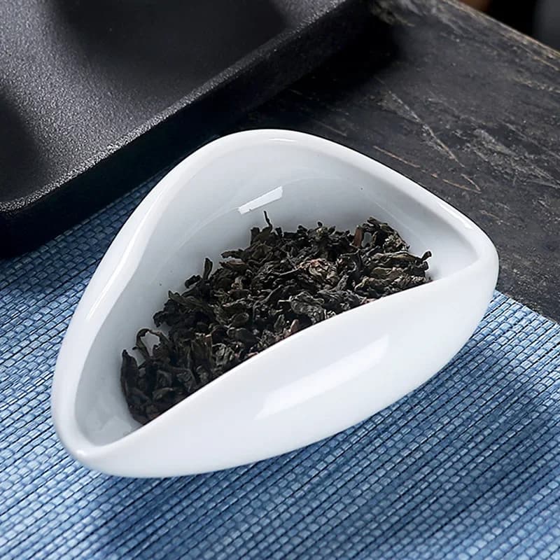Vassoi per dosaggio di chicchi di caffè in ceramica bianca pura porcellana liscia cucchiaino separatore per tè vaso per chicchi di caffè cucchiaio pala vassoi da tè