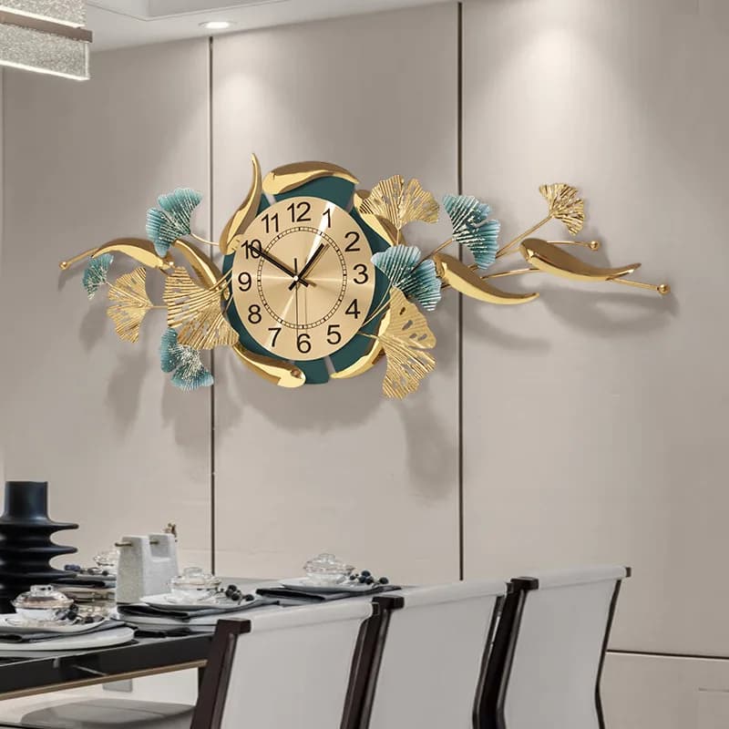 Orologio da Parete Decorativo in Metallo Creativo per Soggiorno, Grande Orologio a Forma di Foglia di Ginkgo e Pesce, Decorazioni Silenziose per Hotel, Lobby e Veranda