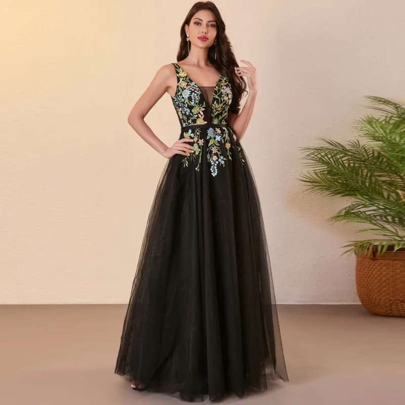 2026 New Women's Embroidered Sexy V-neck Ball Evening Dress Fashionable Slimming 3D Colorful Lace Banquet Mesh Long Dress