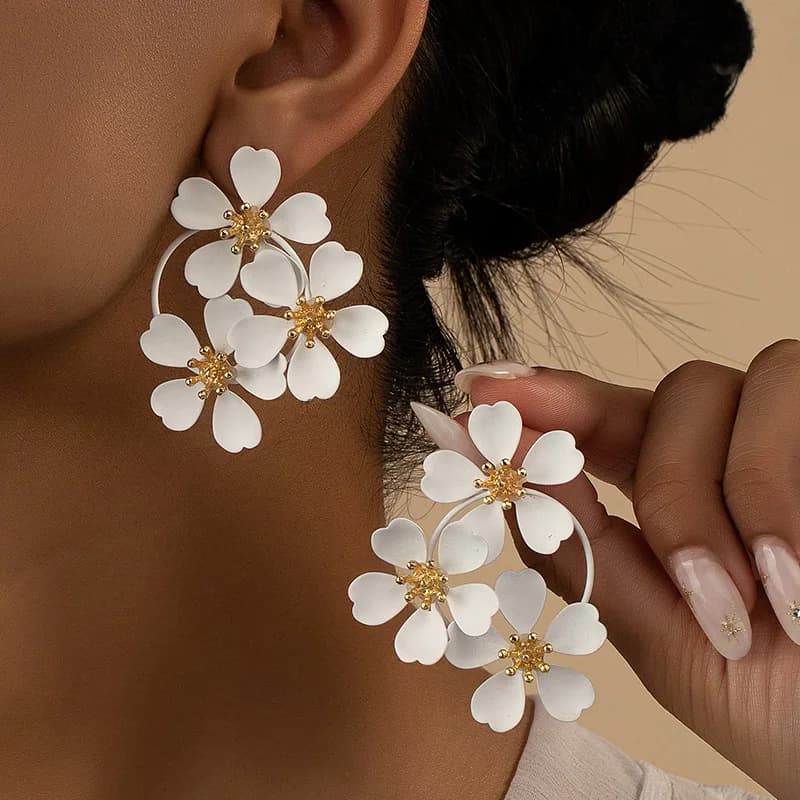 Orecchini Pendenti Boho Femminili, Romantici con Tre Fiori di Camelia, Orecchini Coreani per Donne, Gioielli di Lusso di Design alla Moda