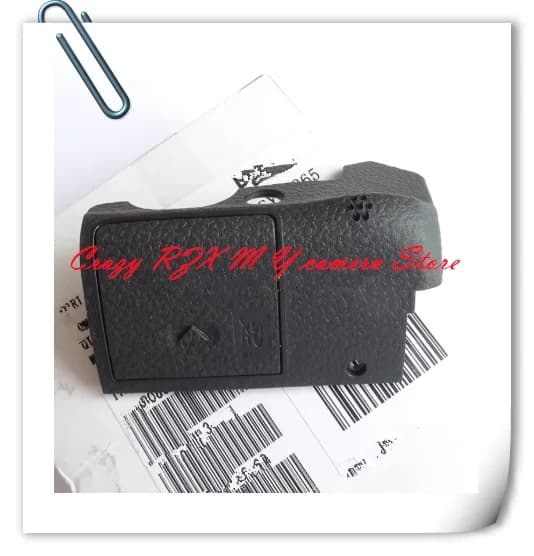Per Panasonic DMC-G8 DMC-G80 DMC-G85 G8 G80 G85 SD Scheda di Memoria Copertura Coperchio Porta Grip Gomma SYQ0865 Parte di Riparazione Della Fotocamera