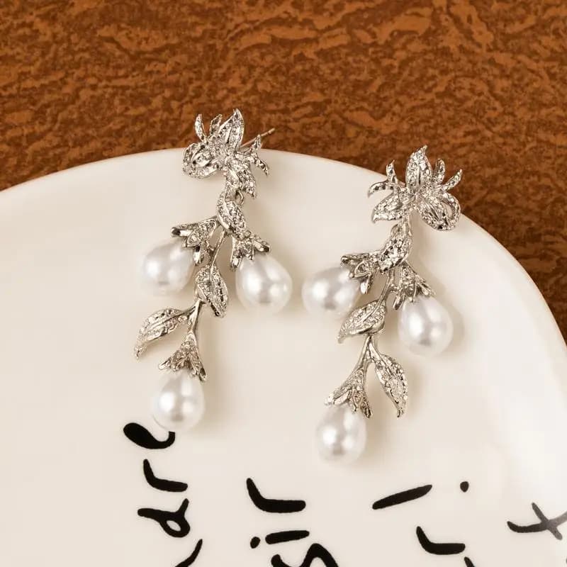 Statement Flower Branch Earrings for Women Cubic Zirconia and Pearl Jewelry Glamorous Style for Wedding Party
