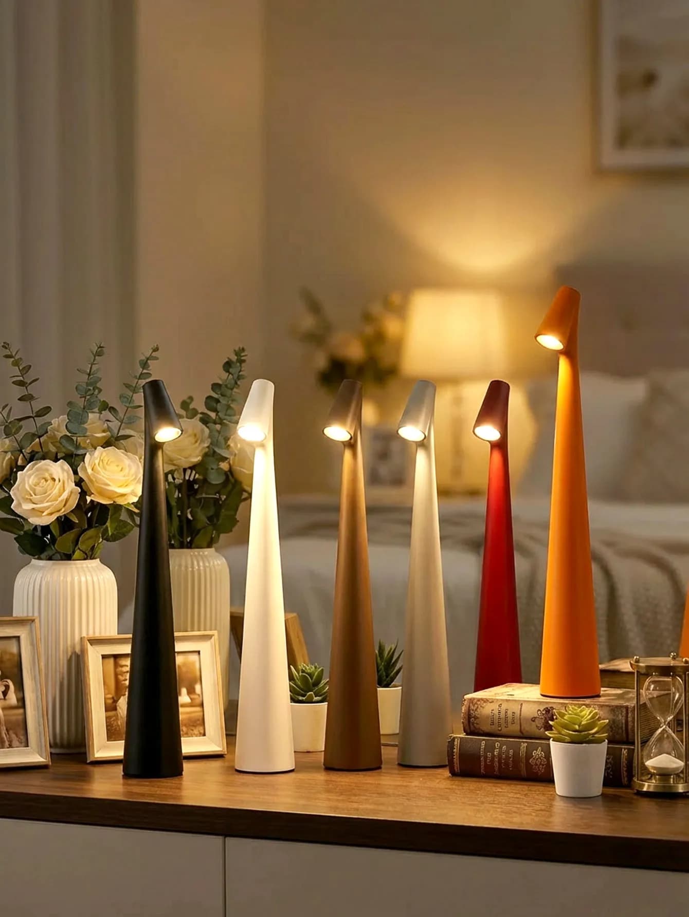 Lampada da Scrivania Ricaricabile Senza Fili con Tre Livelli di Dimmerazione Touch, Controllo Touch, Luminosità Regolabile, Luce da Lettura Portatile