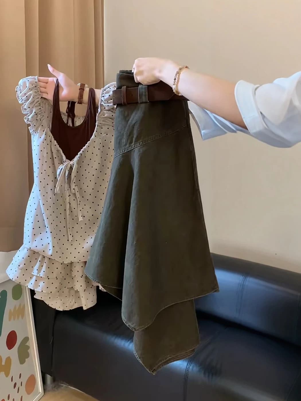 T-shirt Chic a Pois con Orlo a Balze, Nuova Blusa Estiva da Donna Stile Coreano con Scollo all'Americana, Finta Due Pezzi con Cintura, Elegante a Maniche Corte